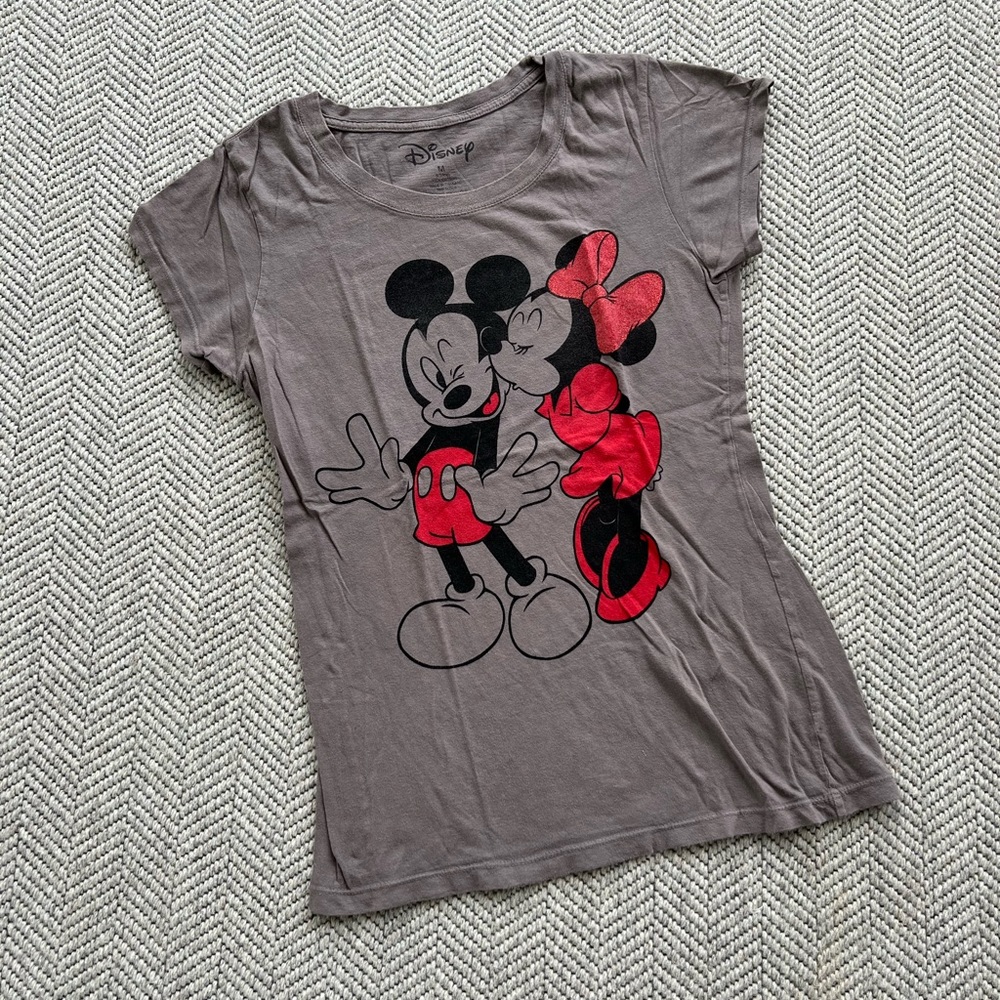 Disney top